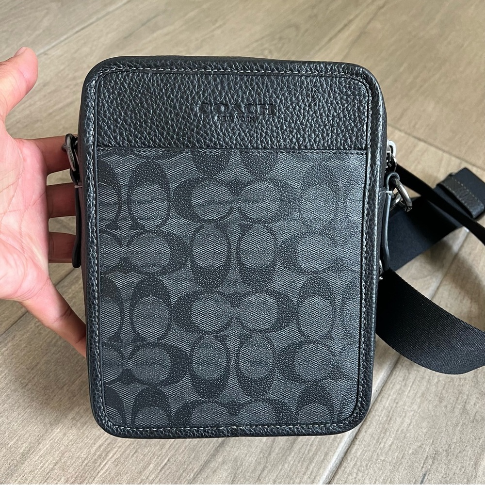 coach Sullivan Crossbody In Signature Canvas